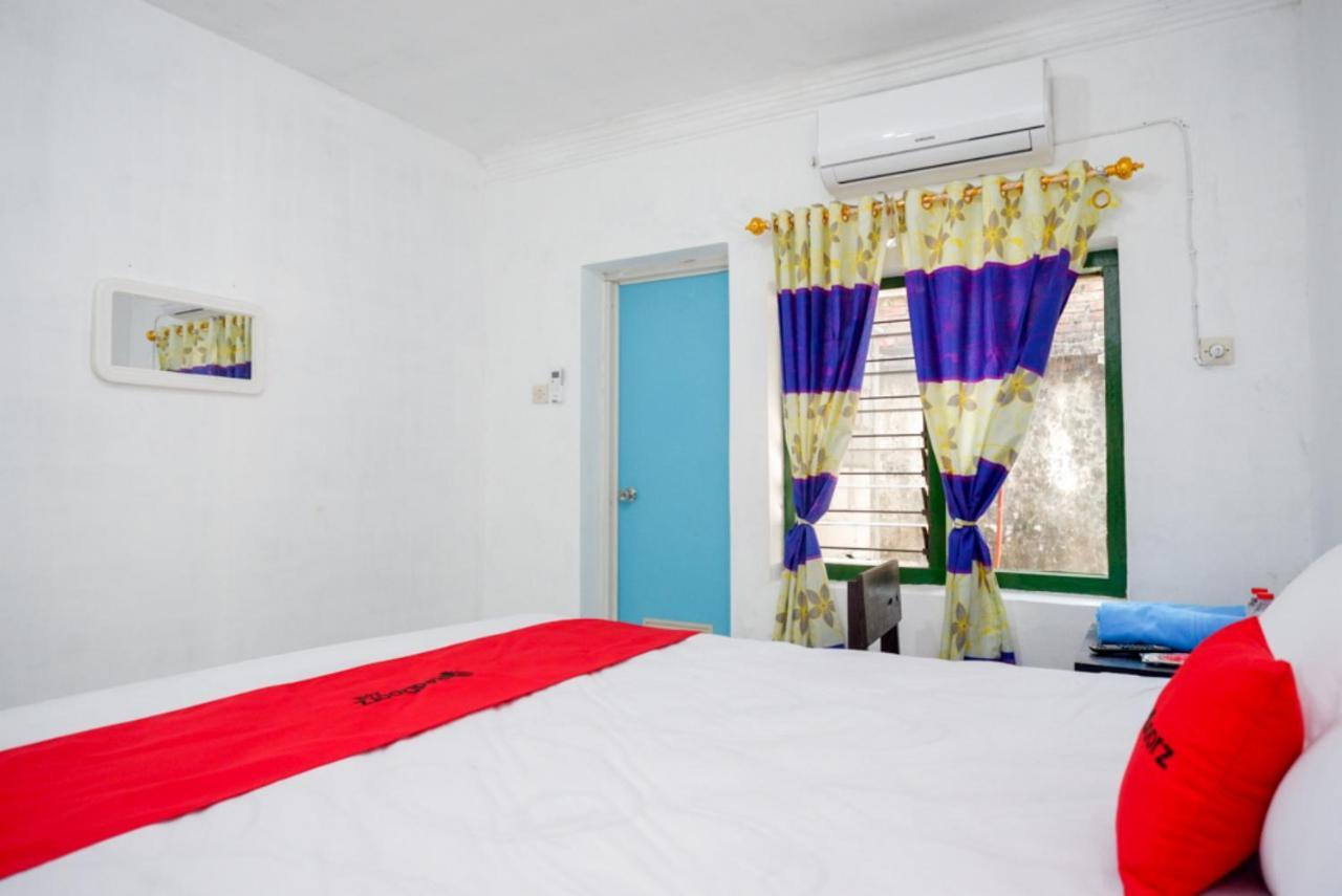 Reddoorz Syariah @ Ndalem Kembang Sore Yogyakarta Exterior photo